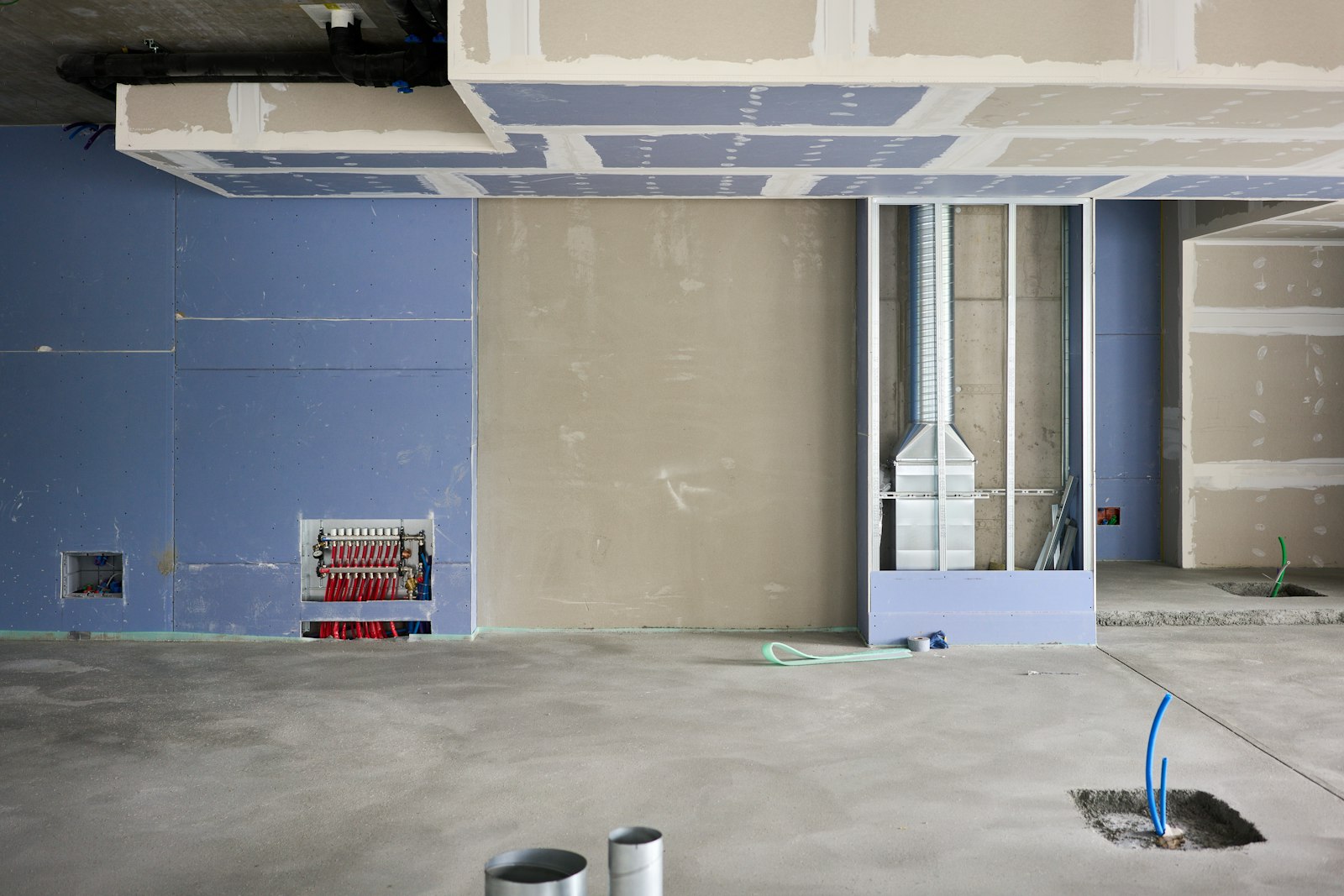 Næringslokale under innredning med gipsplater